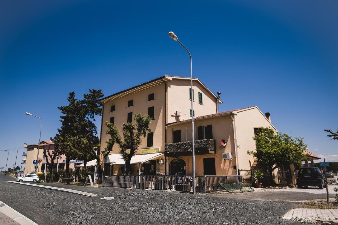 Hotel The Flash - Venturina Terme Kültér fotó